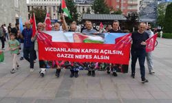 Erzurum’da sağlıkçılardan Gazze için 142. yürüyüş