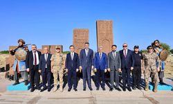 Bakan yardımcısı Çelik’ten etkinlikler öncesi Ahlat’ta inceleme