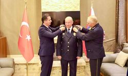 Bitlis’te emniyet personeline rütbe terfi ve veda töreni