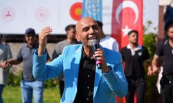 Gürhan Ötün, Ahlat’ta türküleriyle Malazgirt coşkusunu zirveye taşıdı