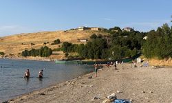 Tatvan’da yüzmenin son günleri