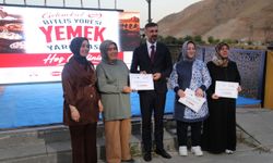 Bitlis’te yöresel yemekler yarıştı: 42 kadın hünerlerini sergiledi