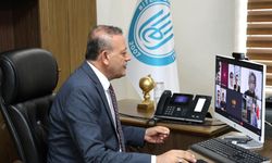 Rektör Elmastaş, Tıp Fakültesi öğrencileriyle çevrim içi buluştu