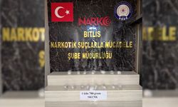 Tatvan’da araçta 1 kilo 700 gram skunk ele geçirildi