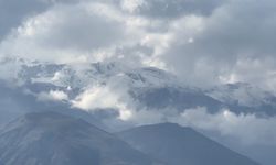 Cilo Dağları beyaz gelinliğini giydi