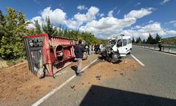 Elazığ'da traktör ile minibüs kazası: 1 yaralı