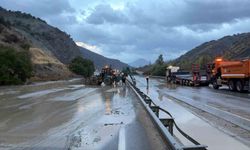 Erzincan-Erzurum kara yolu yeniden ulaşıma açıldı