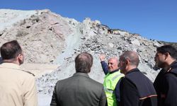 Erzincan'da heyelan bölgesinde çalışmalar sürüyor