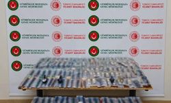 Hakkari'de 1,5 milyon TL'lik kaçak eşya yakalandı