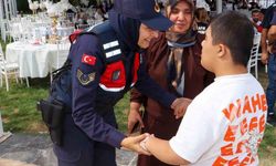 Jandarma personeli özel çocuklarla unutulmaz bir gün geçirdi