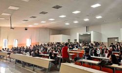 Kars'ta bin 985 üniversite öğrencisine 'El Ele Güvenli Geleceğe' semineri verildi
