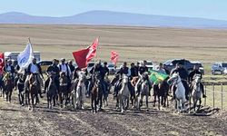Kars'ta rahvan atlar nefes kesti