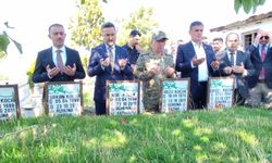 Van depreminde yaşamını yitirenler saygıyla anıldı