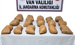 Van'da zehir tacirlerine dev operasyon: 22 kilo 100 gram toz esrar ele geçirildi