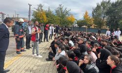 Yüksekova'da gerçeği aratmayan yangın tatbikatı