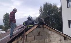 Yüksekova'da tandır evinde çıkan yangın paniğe neden oldu