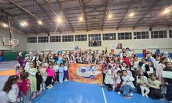 Ahlat’ta kız çocukları unutulmadı