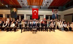 Vali Ahmet Karakaya, “Maziden Atiye Ahlat” programında öğrencilerle buluştu