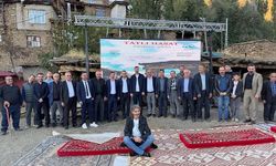 “Tatlı Hasat” Filminin Galası Hizan’da Yapıldı
