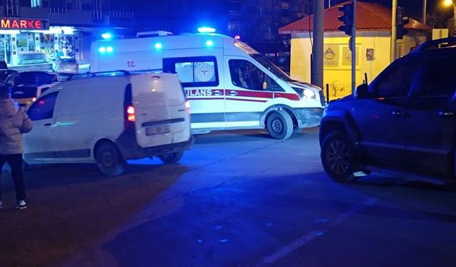 Bitlis'te trafik kazası: 2'si ağır 4 yaralı