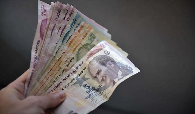 Emekli için yeni fırsat: 3 ödeme birden almanın önü açıldı