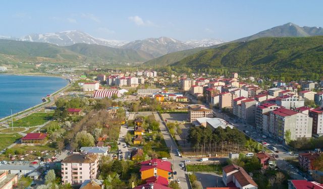 Tatvan’da KPSS öncesi sessizlik çağrısı: İnşaat ve tadilat çalışmalarına ara verilecek