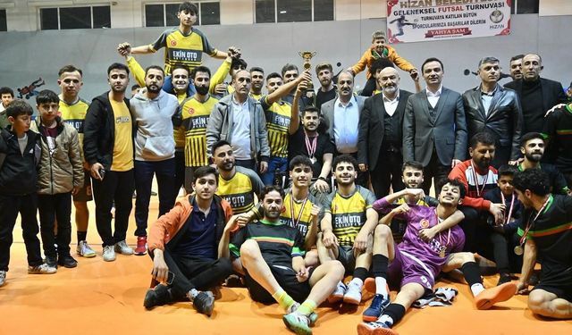 Hizan’da futsal turnuvası sona erdi