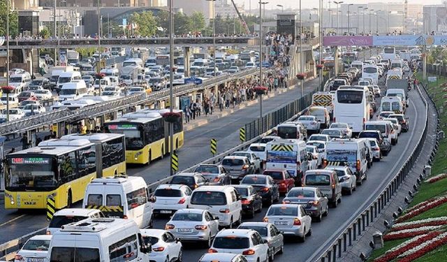 Kamyon ve tır şoförü açığı rekor kırdı! Ayda neredeyse 140 bin lira ödeyecekler