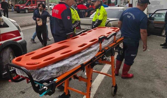 Iğdır‘da trafik kazası: 1’i ağır 4 yaralı