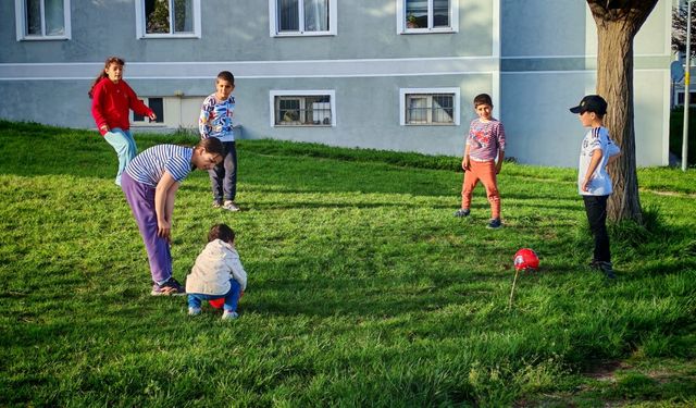 Bahar çocukların oyunlarıyla renkleniyor!