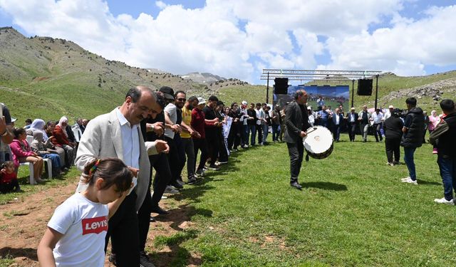 Hizan’da ‘Kenger Festivali’ yoğun ilgi gördü