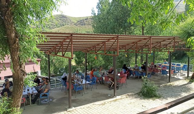 Hizan’da doğa ile iç içe bir mekan; Darünüs