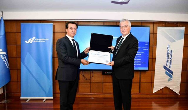 Ardahan Üniversitesi’ne ‘Kurumsal Akreditasyon Belgesi’