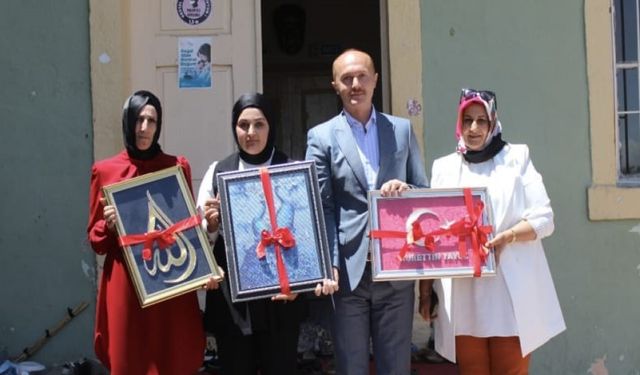 Iğdır’da el emeği göz nuru ürünler sergilendi