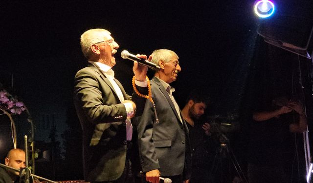 Dengbejler Güroymak’ta ezgileriyle büyüledi