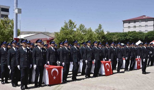 Bitlis’te yemin eden 213 genç polis göreve hazır