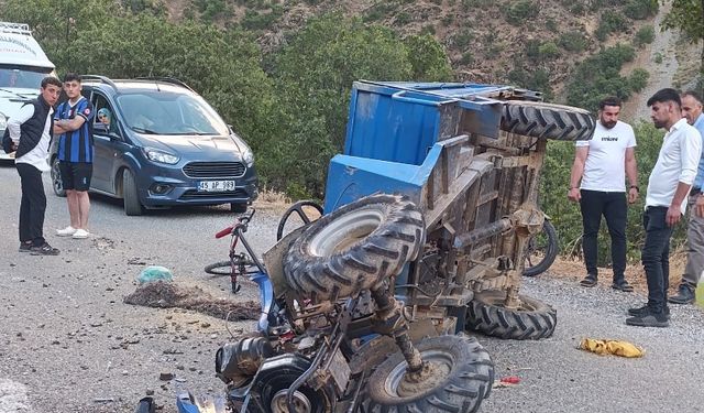 Hizan'da ’patpat’ devrildi: 7 yaralı