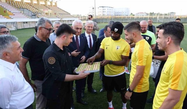 Vali Çakır'dan Muşspor’a destek çağrısı