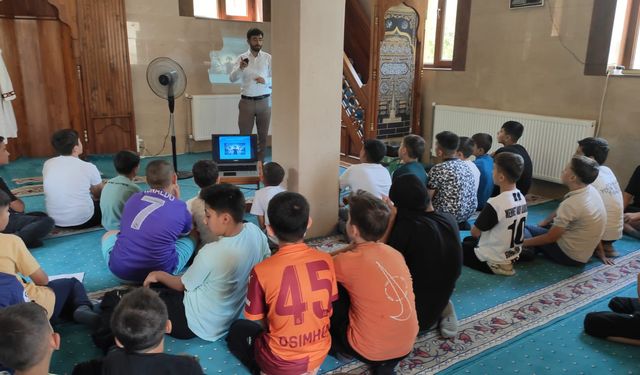 Güroymak’ta Yaz Kur’an Kursu Öğrencilerine “Mahremiyet” Semineri