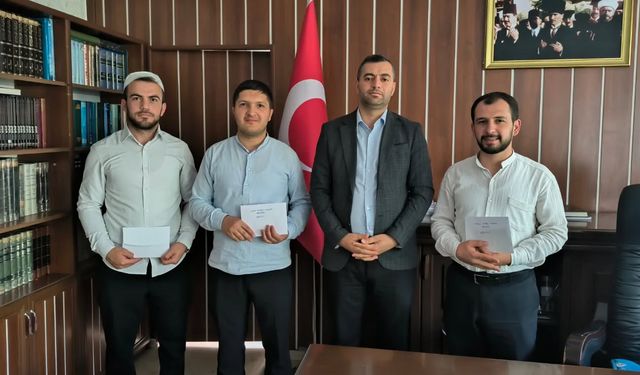 Hizan’da yarışmada dereceye giren din görevlileri ödüllendirildi