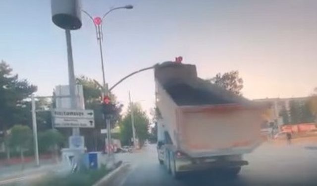 Elazığ’da damperi açık kamyon paniği