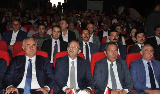 Kamu Başdenetçisi Mehmet Akarca Karslılarla buluştu