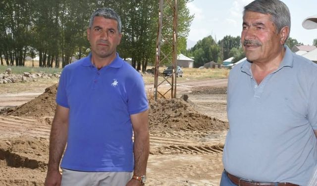 Patnos’ta yol ve altyapı çalışmaları hızlandı.