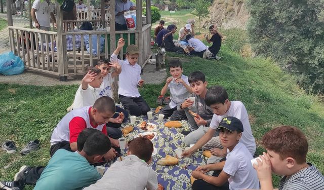 Mutki’de Yaz Kur’an Kursu öğrencilerine piknik ve gezi etkinliği