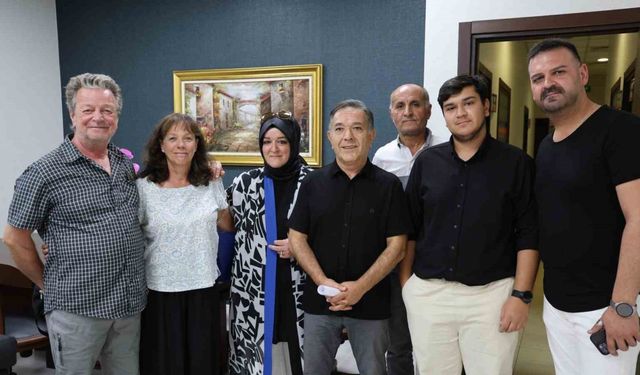 Alman çift motosikletle dünyayıgeziyor