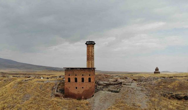 Anadolu’nun ilk Türk camisi Kars’ta: Ebul Menuçehr Camii