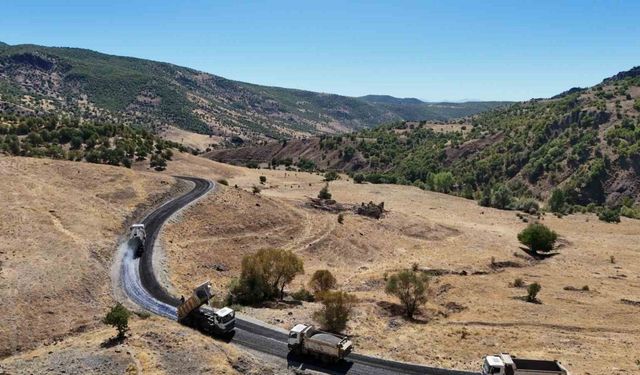 Bingöl’de 650  kilometrelik yol asfaltlama ve bakım çalışma gerçekleştirildi