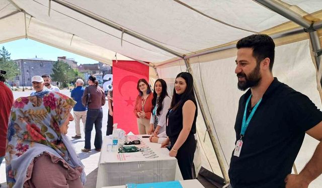 Kars’ta Halk Sağlığı Haftası’nda vatandaşlar bilgilendirildi