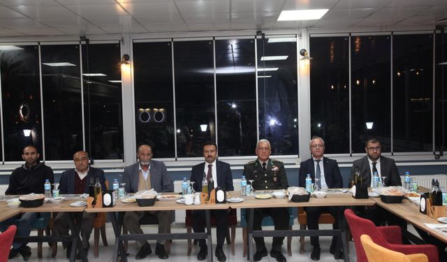 Ahlat’ta gaziler yemekte buluştu