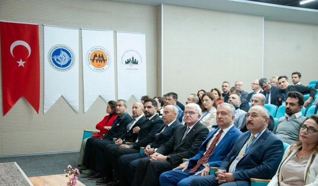 Deprem bilimciler EBYÜ’de buluştu